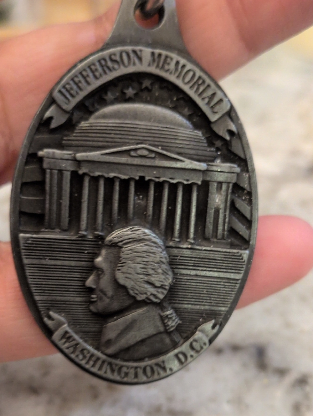 Jefferson Memorial Oval Keychain - Black/Silver Pewter Finish